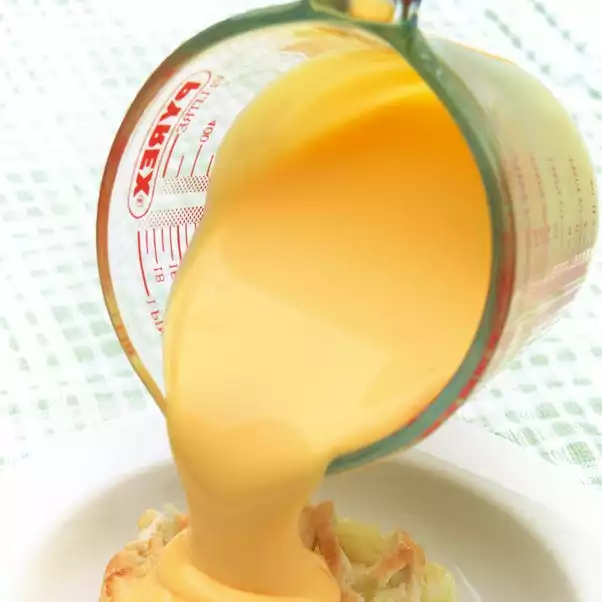 Pyrex 1 Litre Measuring Jug - Image 3