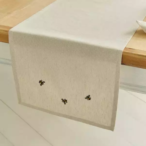Dunelm Bees Runner - Image 4